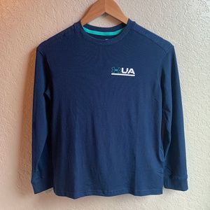 Boys Medium Under Armour Long Sleeve T-Shirt